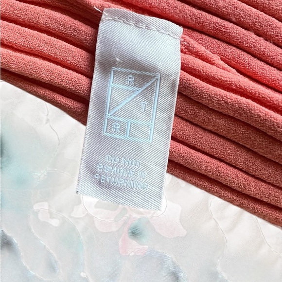 Gauge81 Moura Plunge Top from Rent The Runway, Size XL! - Picture 12 of 12